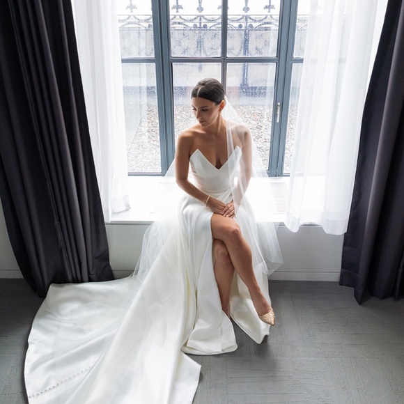 Hera Couture Scarlett V1 (still listed on designer website) - Picture 2 of 7